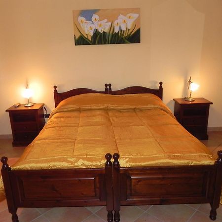 Agriturismo Tenute Pollara Casa Mia Roccamena Habitación foto